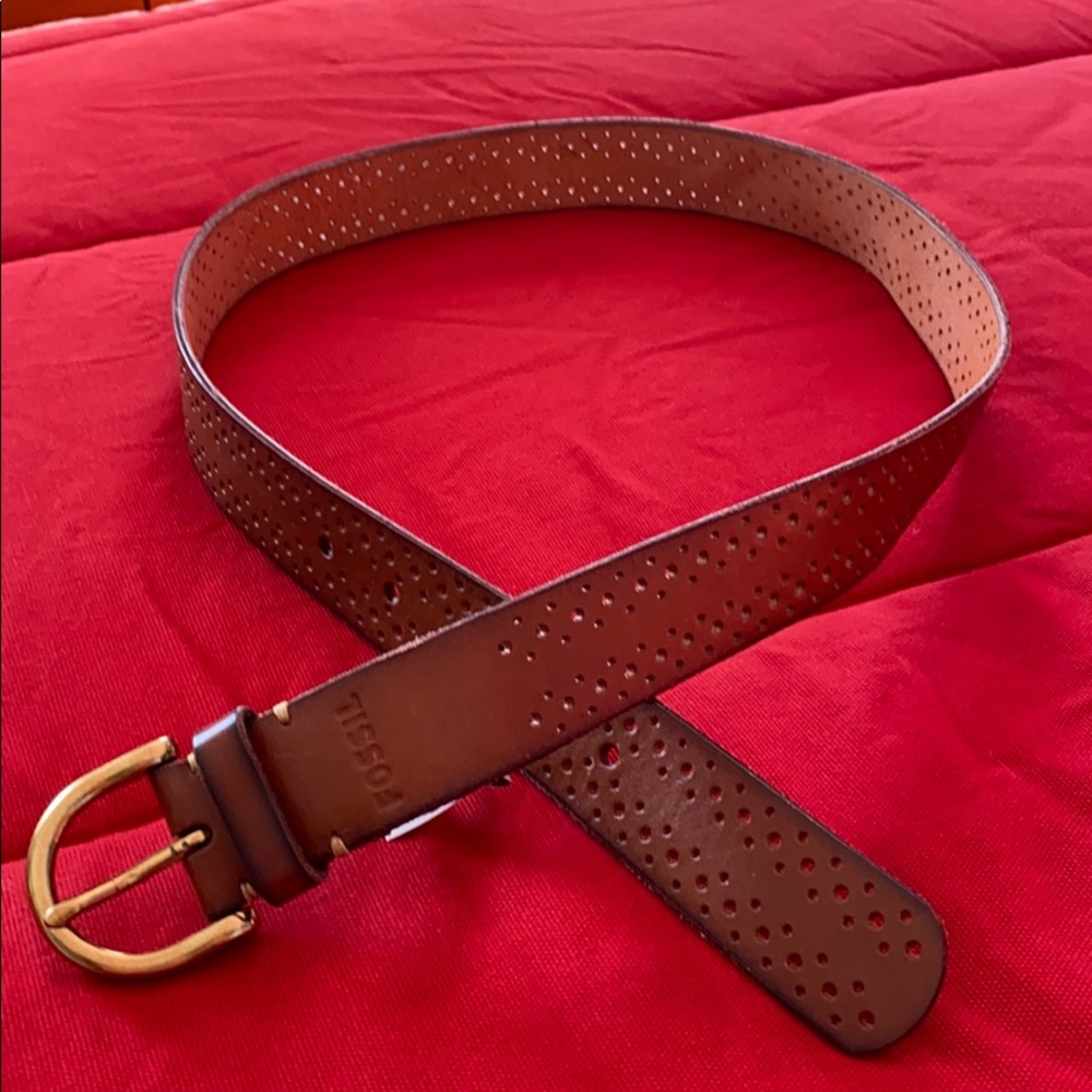 Men’s NWT Fossil Tan leather belt; size m